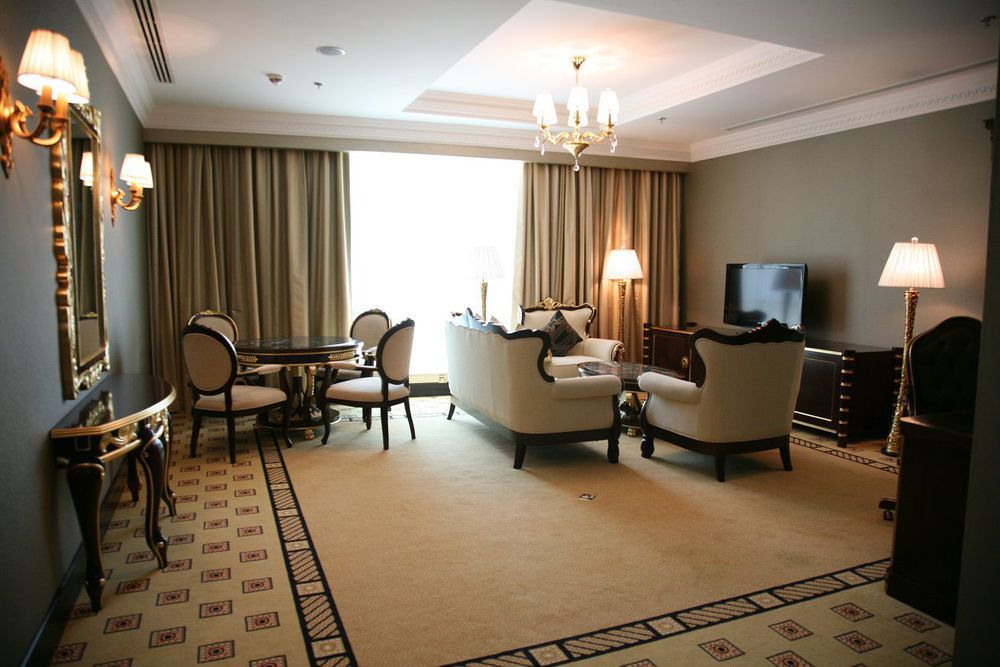 그랜드 엑셀시어 호텔 알 바르샤 두바이 내부 사진