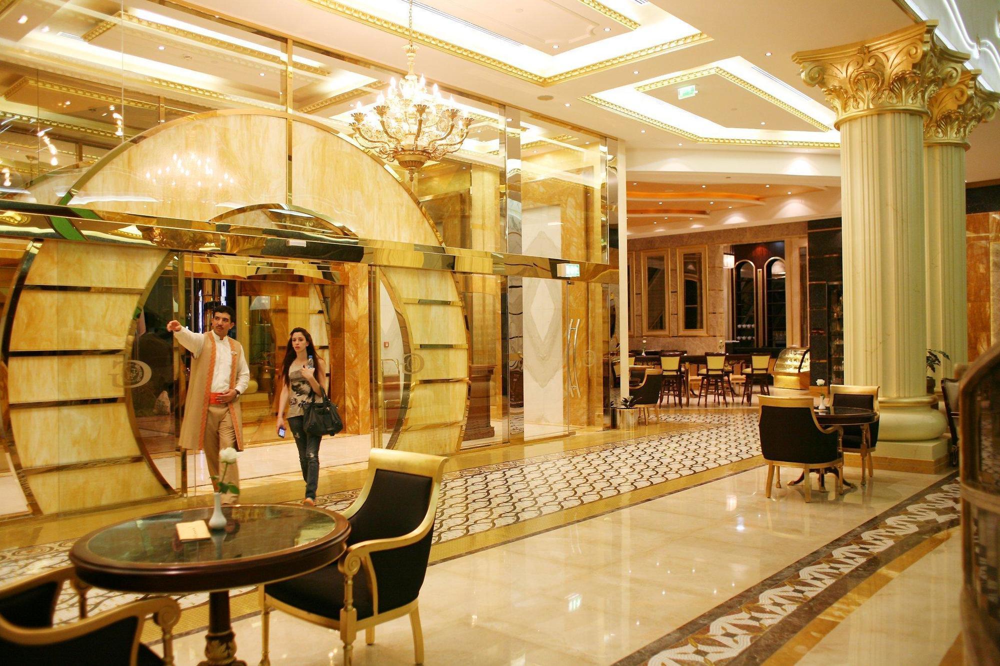 그랜드 엑셀시어 호텔 알 바르샤 두바이 외부 사진